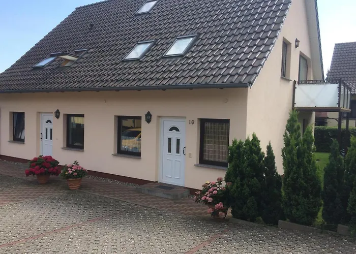 Gaestehaus Am Fischerweg Seerose Lauterbach (Rugen)