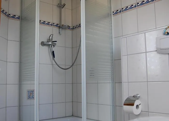 Apartament Gaestehaus Am Fischerweg Seerose Lauterbach (Rugen)